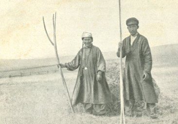 Buryat Peasant couple, ca. 1900 (Public Domain Image) (Public Domain Image)
